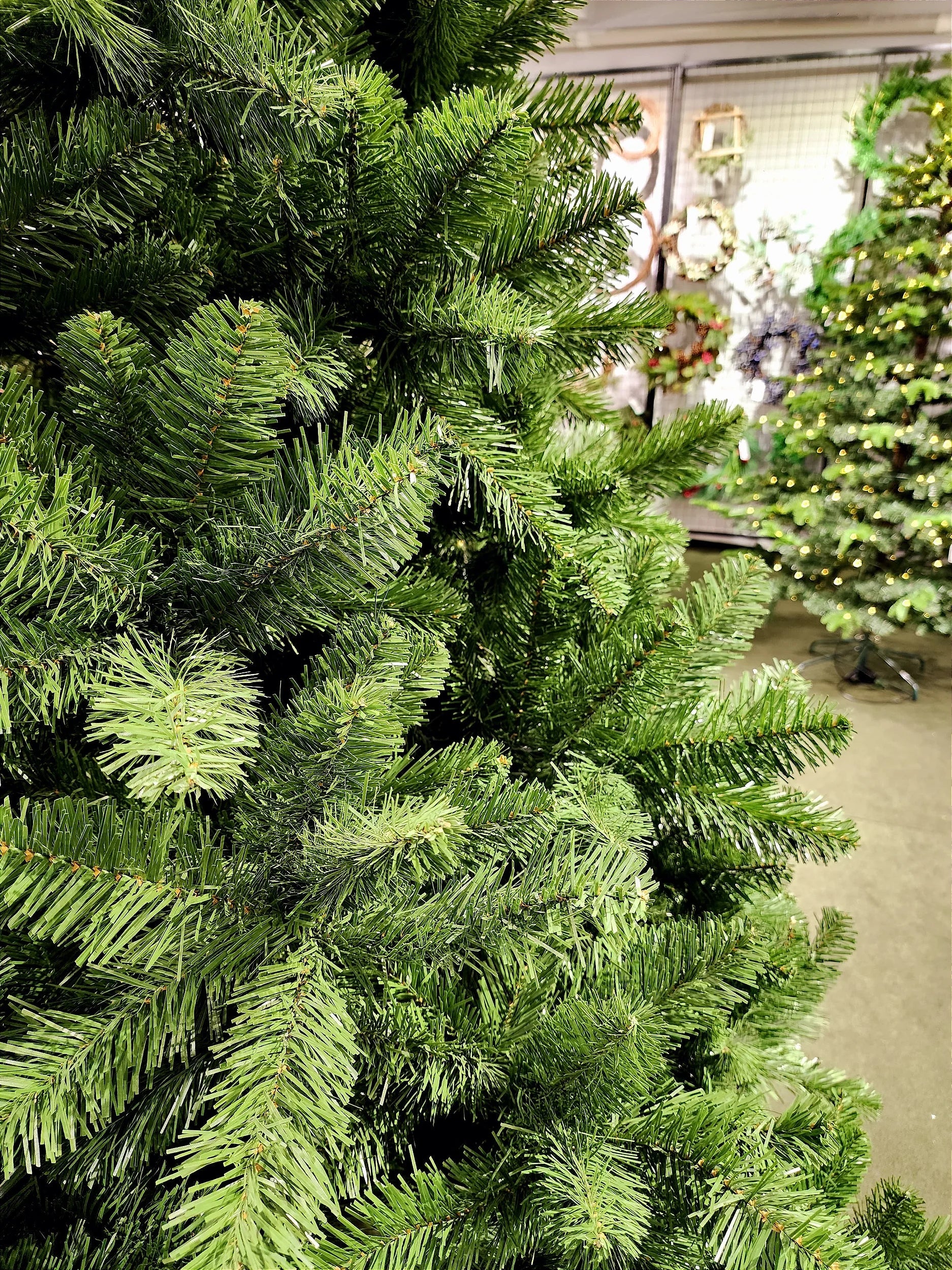 Árvore de Natal Tradicional Imperial Max 2,10m 936 Galhos + 500 Leds de brinde