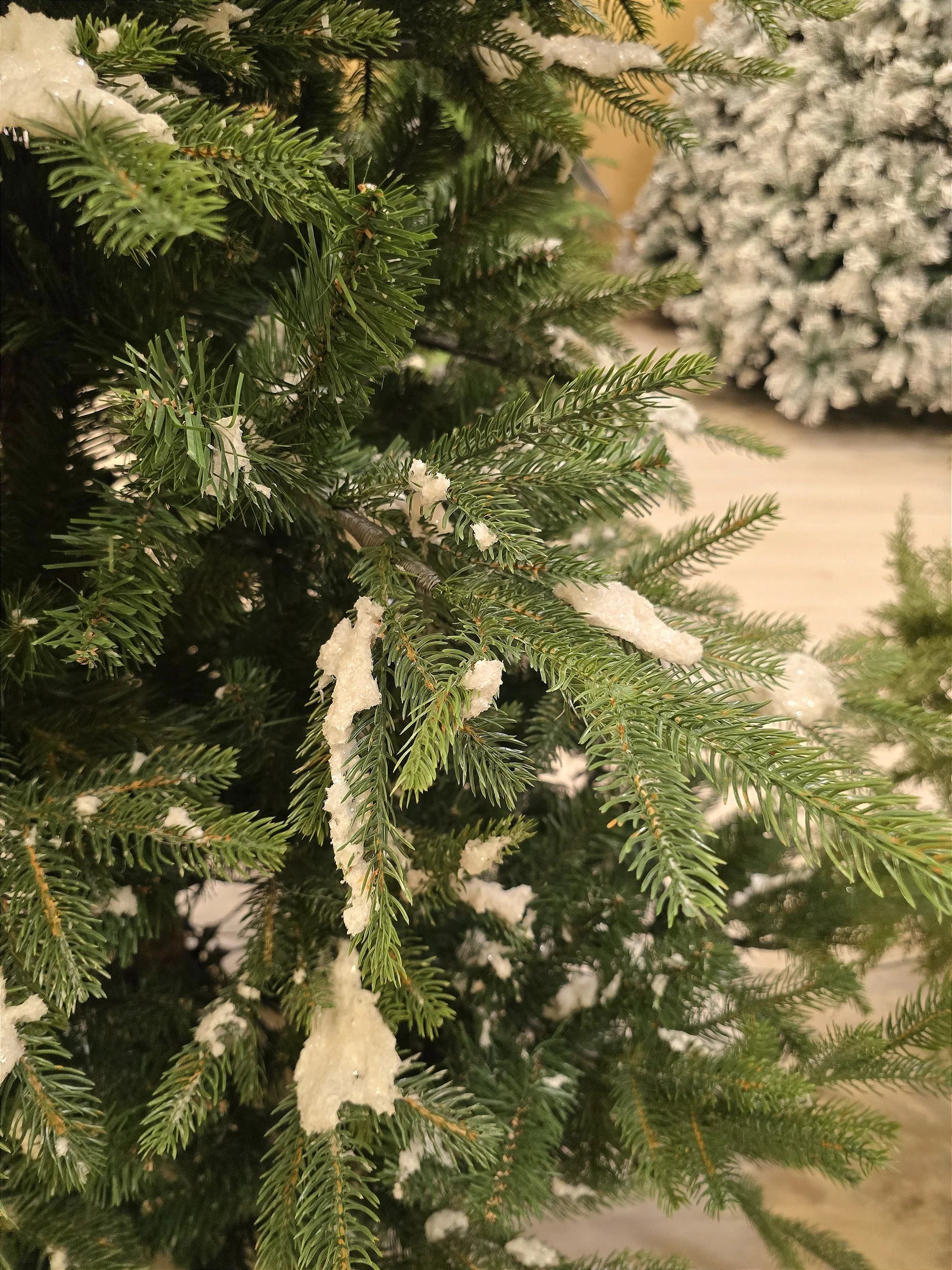 Árvore de Natal Pinheiro Super Realista New Jersey 2,10m 1240 Galhos+ 700 Leds de brinde