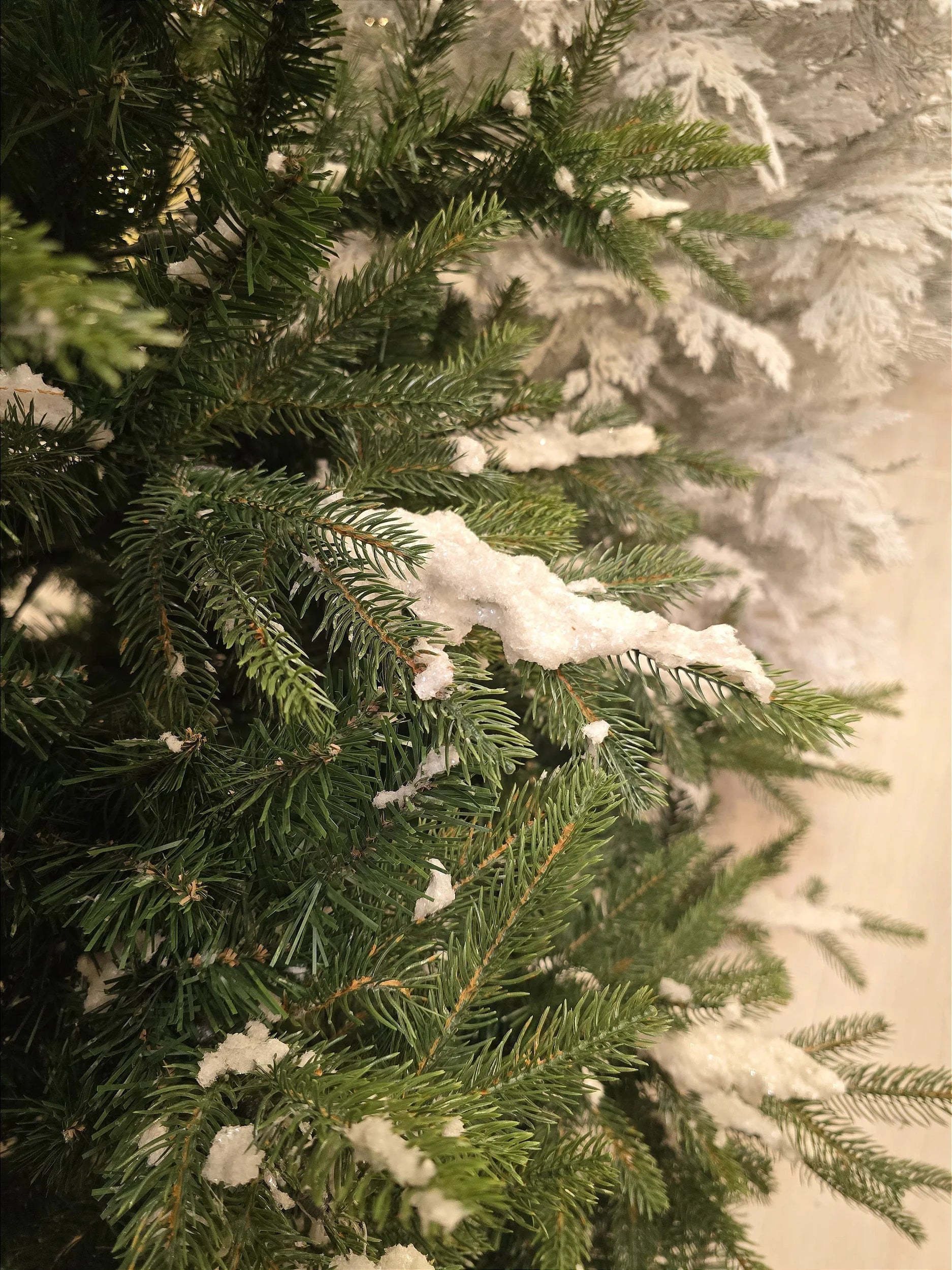 Árvore de Natal Pinheiro Super Realista New Jersey 2,10m 1240 Galhos+ 700 Leds de brinde