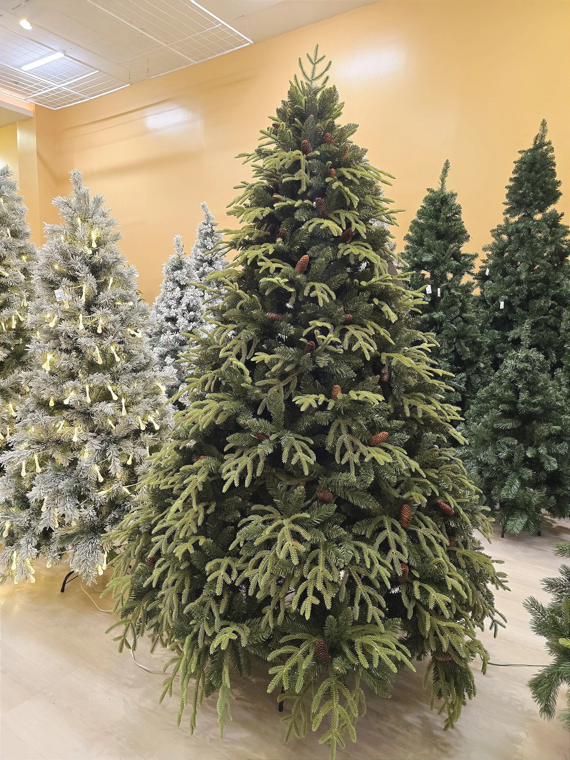 Árvore de Natal Pinheiro Super Realista Santorini 2,10m 4428 Galhos + 1500 Leds de brinde